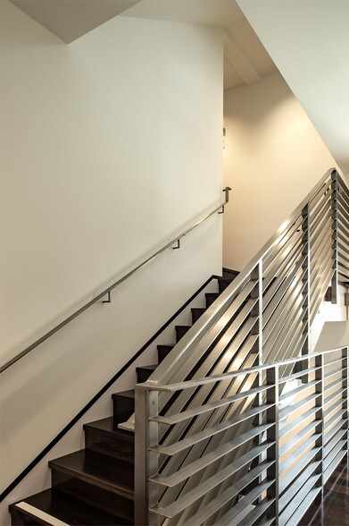 More Photos Of 6960 S Centinela Ave, Culver City Loft Creative Space For Sale