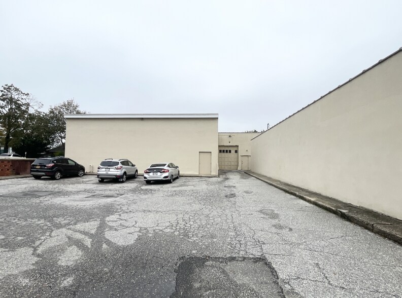 More Photos Of 765 Fulton St, Farmingdale Warehouse For Sale