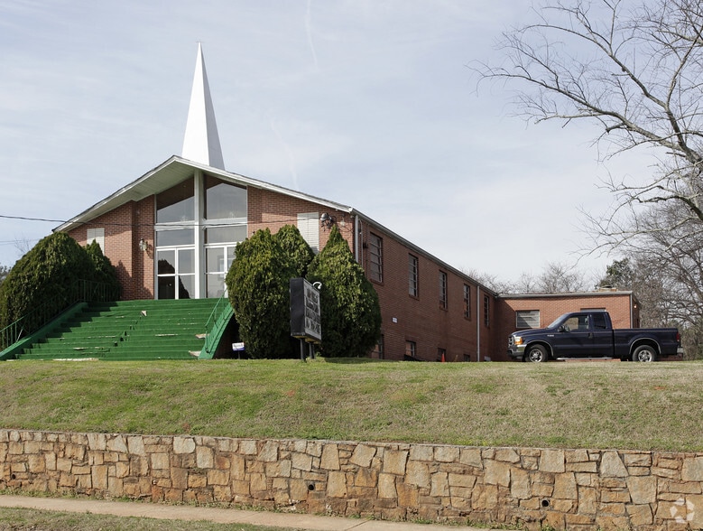More Photos Of 1840 Thomasville Dr SE, Atlanta Religious Facility For Sale