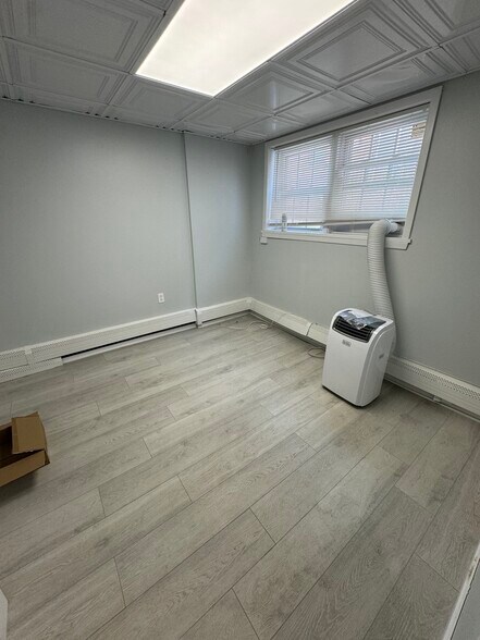 More Photos Of 440 Ridge Rd, Lyndhurst Apartments For Lease