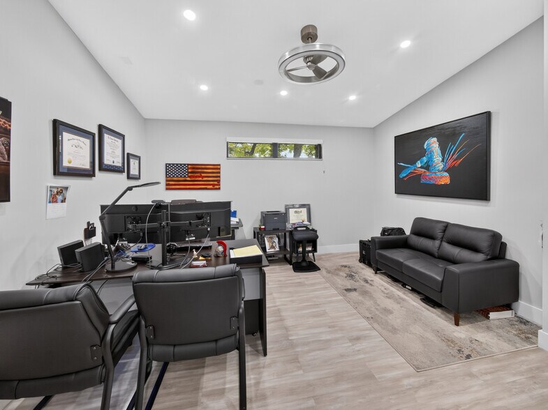 More Photos Of 10717 Sw 104th St, Miami Office For Sale