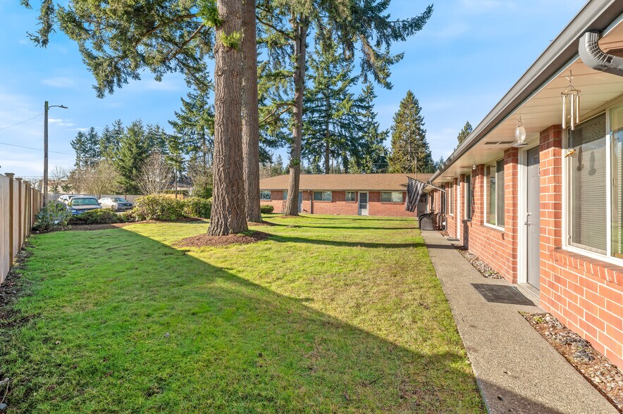 More Photos Of 19207 60th Ave W, Lynnwood Apartments For Sale