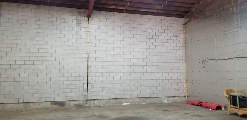 More Photos Of 909 Windham Rd, South Windham Warehouse For Sale