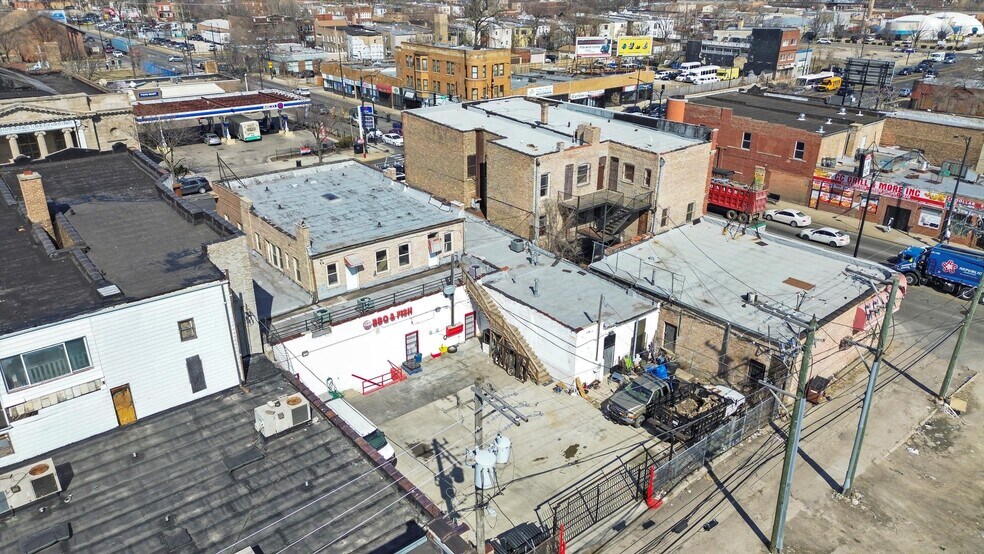 More Photos Of 4805 W Madison St, Chicago Storefront For Sale