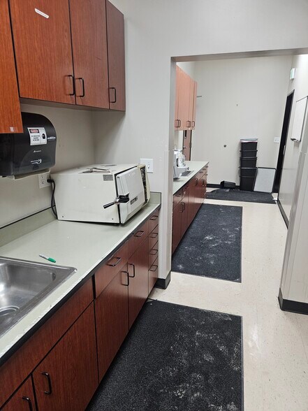 More Photos Of 8203-8267 S Holly St, Centennial Unknown For Lease