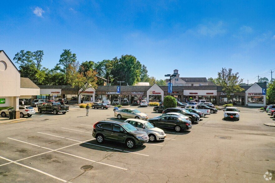 More Photos Of 206-214 Glen Cove Ave, Glen Cove Freestanding For Lease