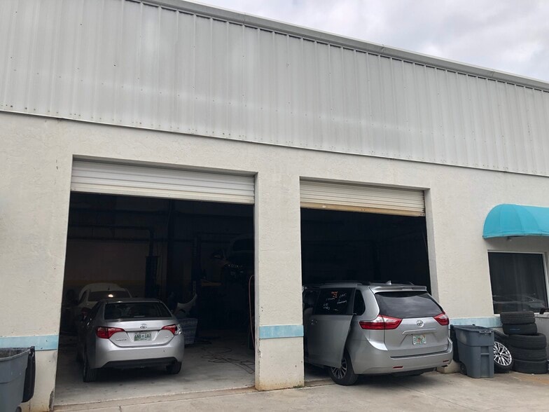 More Photos Of 170 Business Park Way, Royal Palm Beach Warehouse For Lease