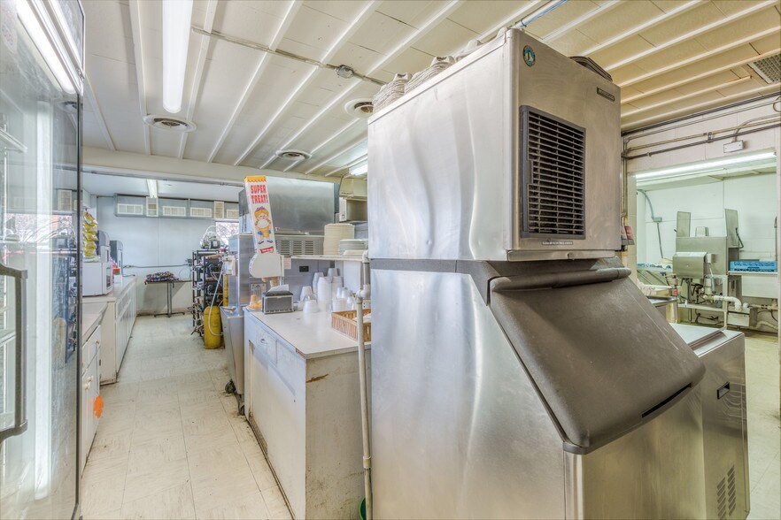 More Photos Of 29301 Hwy 82 Hwy, Park Hill Restaurant For Sale