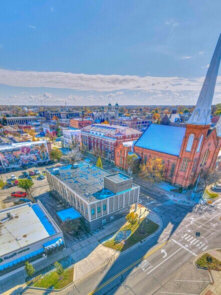 More Photos Of 145 S Jackson St, Jackson Loft Creative Space For Sale