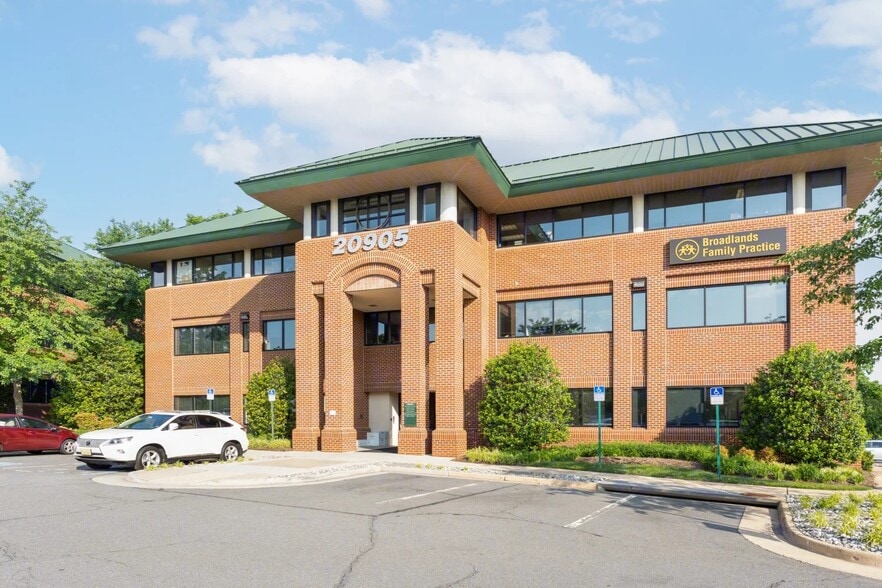 More Photos Of 20925 Professional Plz, Ashburn Unknown For Lease