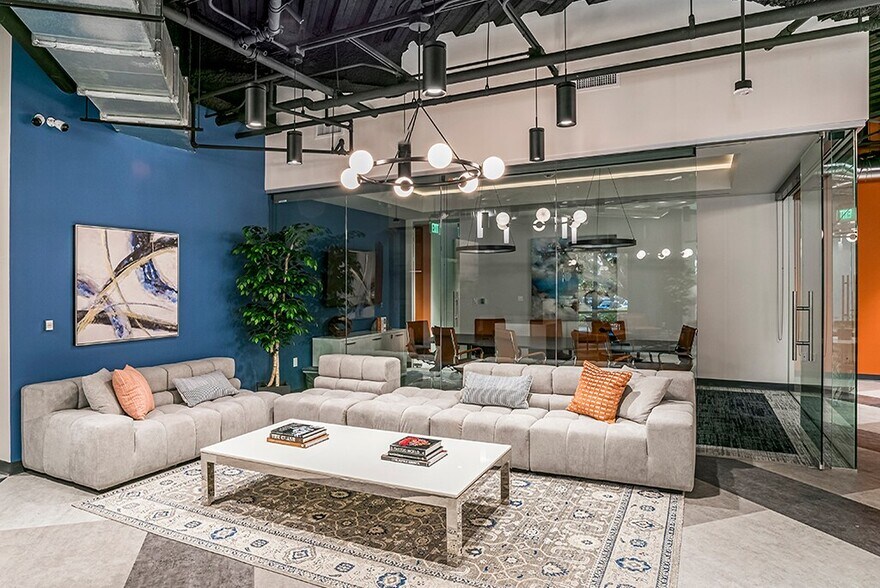 More Photos Of 2829 Townsgate Rd, Westlake Village Coworking Space