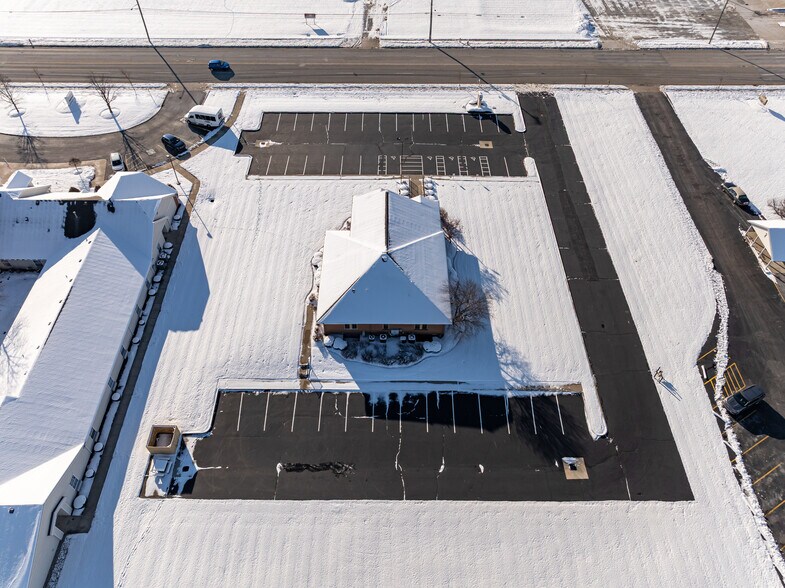 More Photos Of 1752 W High St, Piqua Medical For Sale