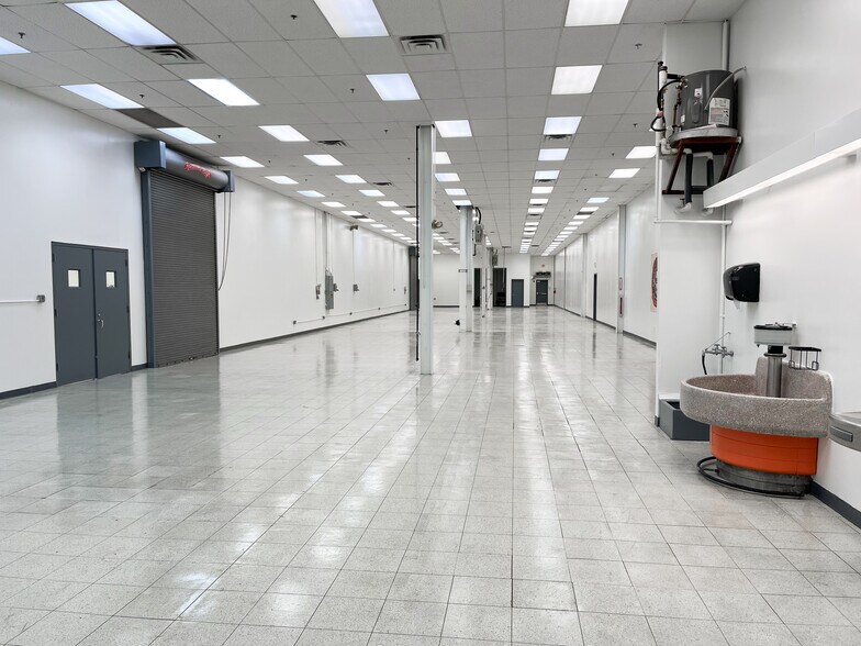More Photos Of 101 Electronics Blvd SW, Huntsville Industrial For Lease