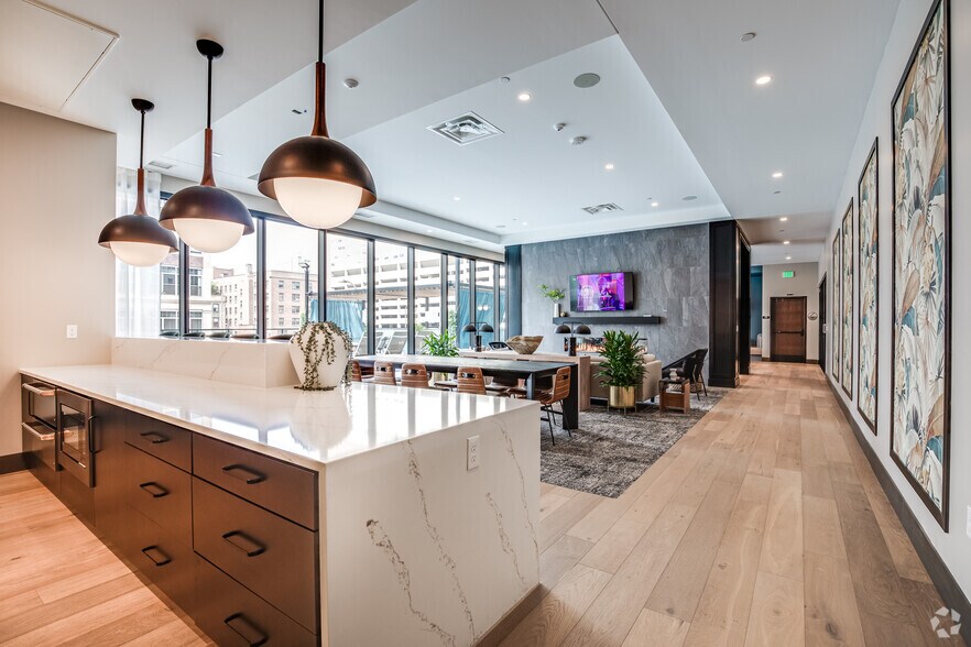 More Photos Of 650 Portland Ave S, Minneapolis Apartments For Lease