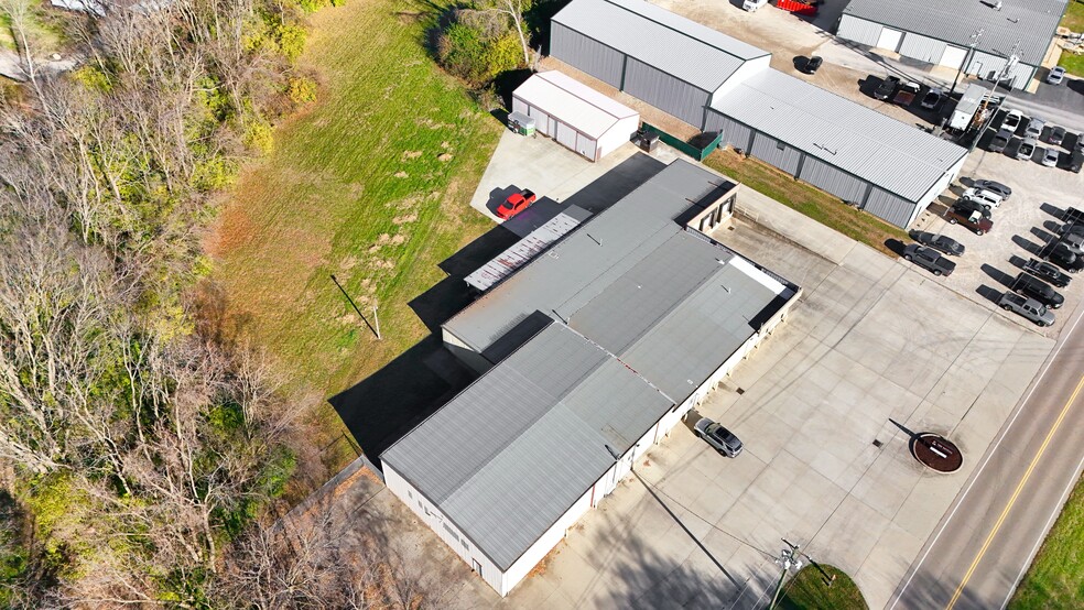 More Photos Of 200 Industry Dr, Carlisle Warehouse For Lease