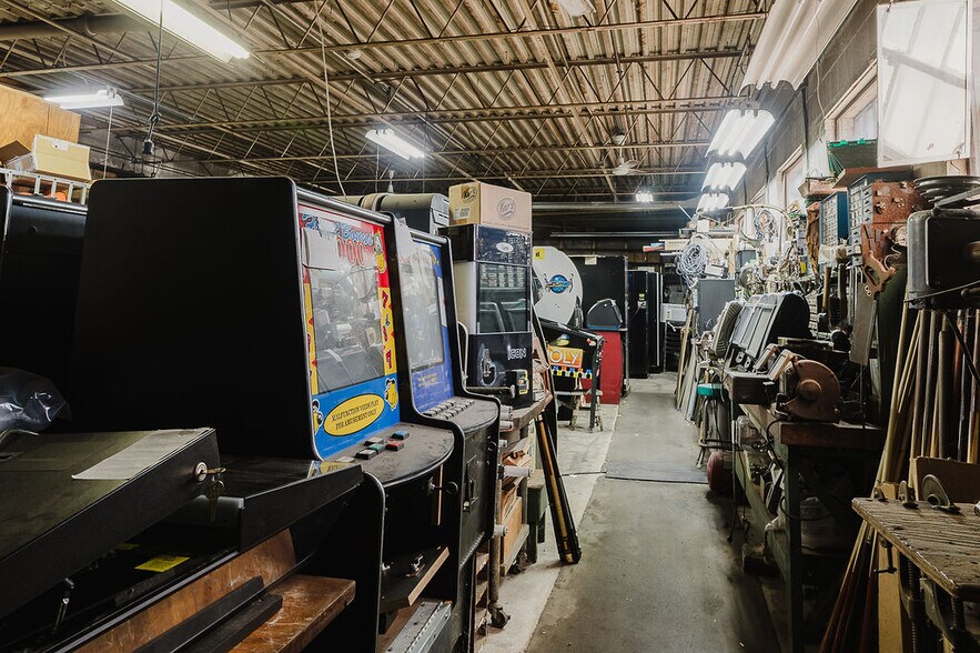 More Photos Of 272 Sawyer St, New Bedford Apartments For Sale