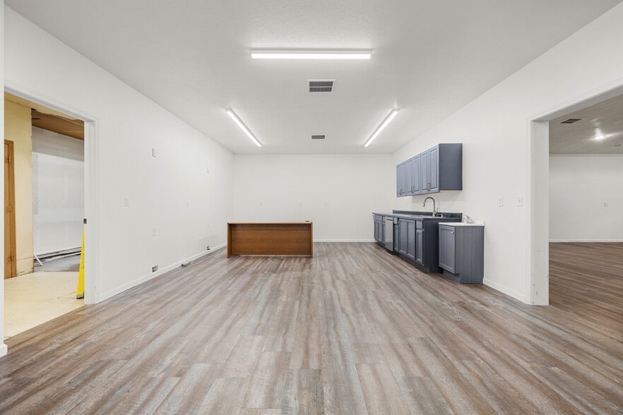 More Photos Of 7101 W Hwy 2 & 52, Minot Storefront Retail Office For Sale