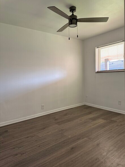 More Photos Of 3065 S Commerce Rd, Walled Lake Apartments For Sale