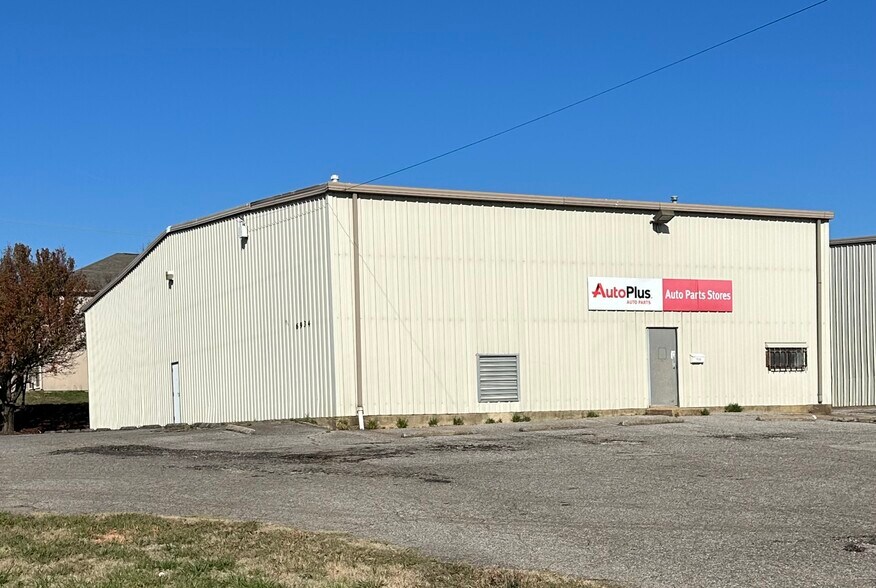 Primary Photo Of 6934 Interstate Blvd, Horn Lake Warehouse For Lease