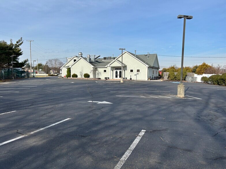 More Photos Of 1104 Highway 36, Hazlet Restaurant For Lease