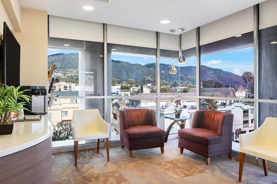 More Photos Of 500 E Olive Ave, Burbank Medical For Lease