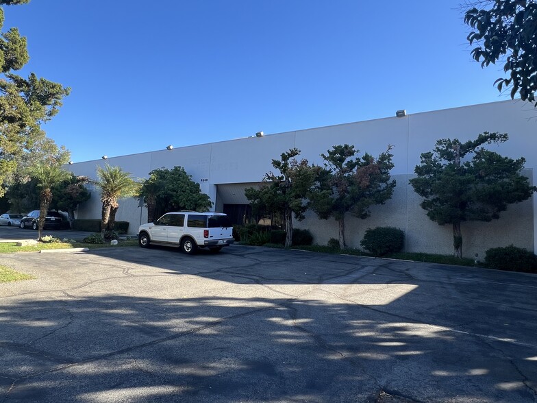 Primary Photo Of 9540 Cozycroft Ave, Chatsworth Manufacturing For Lease