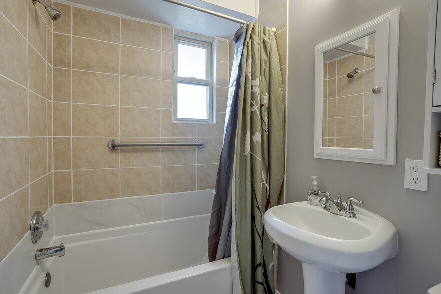 More Photos Of 1662 Route 206, Southampton Specialty For Sale