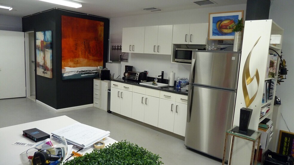 More Photos Of 205-279 Goolsby Blvd, Deerfield Beach Coworking Space