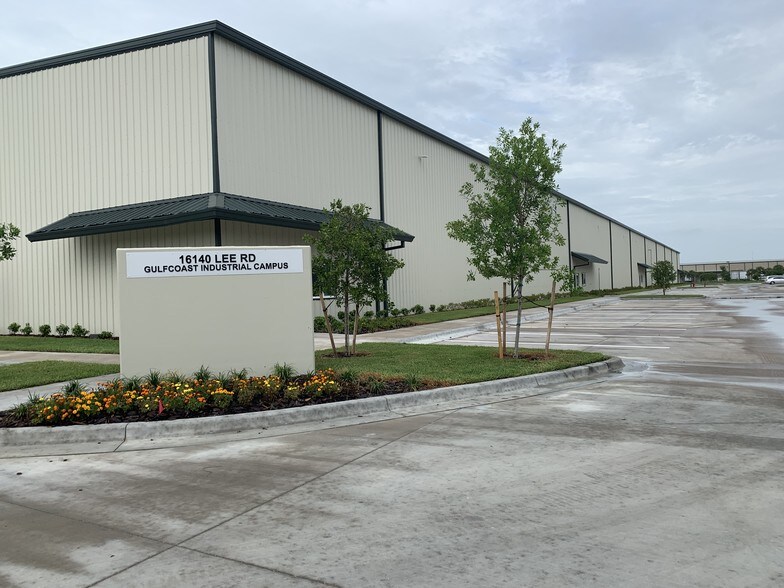 Primary Photo Of 16120 Lee Rd, Fort Myers Warehouse For Lease