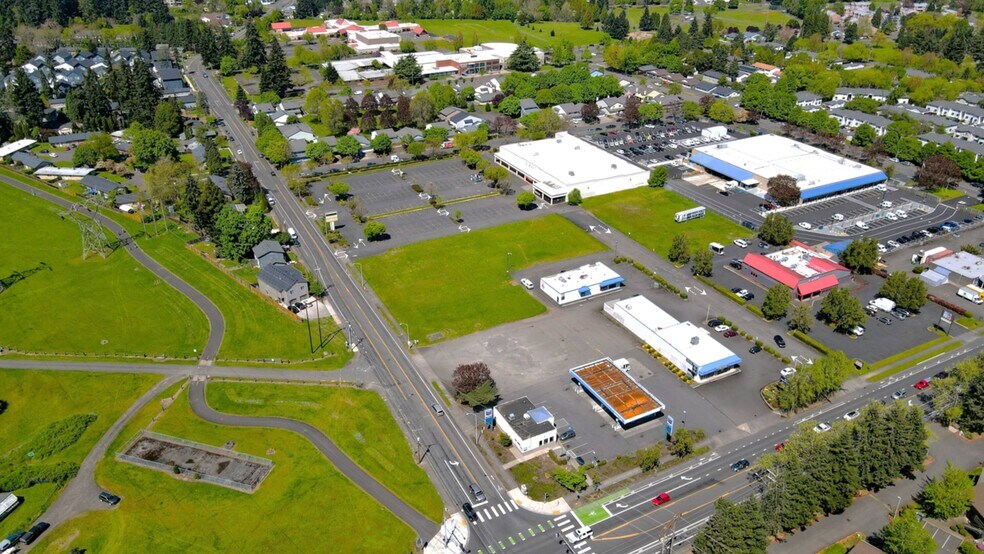 More Photos Of 2601 Falk Rd, Vancouver Freestanding For Lease