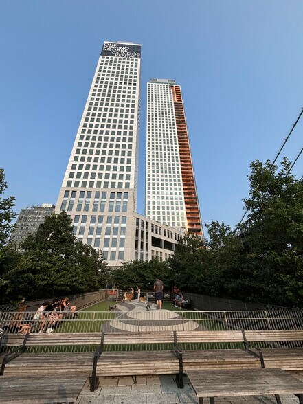 More Photos Of 416 Kent Ave, Brooklyn Apartments For Lease