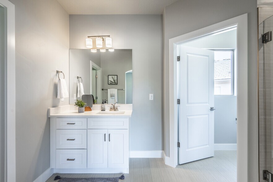 More Photos Of 278 2020 w, Hurricane Specialty For Sale