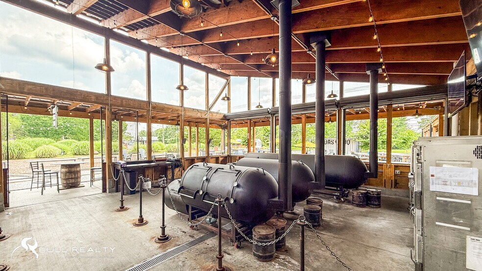 More Photos Of 350 SE Memorial Dr, Atlanta Restaurant For Sale