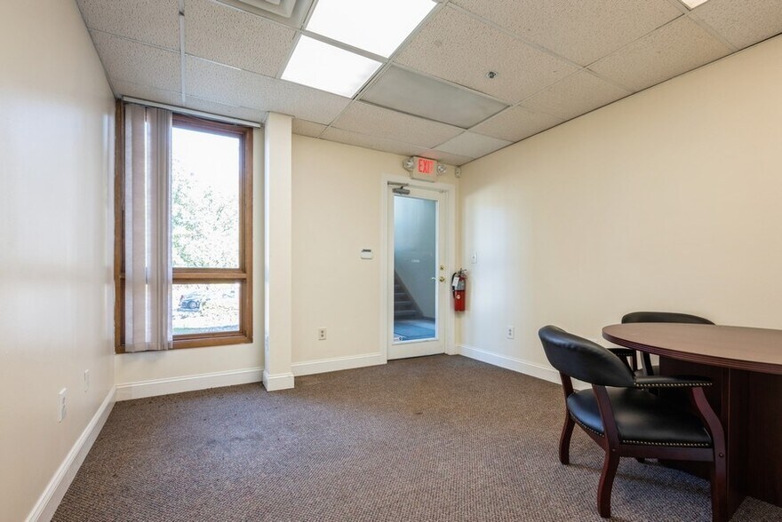 More Photos Of 674 US Highway 202, Bridgewater Medical For Sale