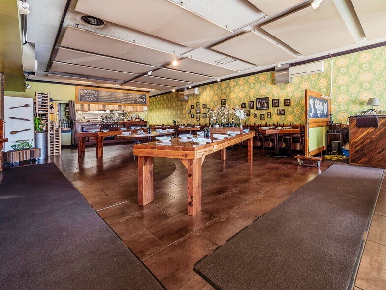 More Photos Of Confidential Address, Columbus Freestanding For Sale