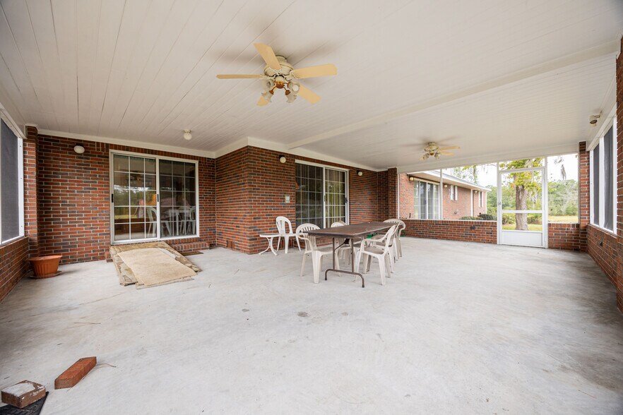 More Photos Of 1313 Irvin Ave SW, Live Oak Apartments For Sale