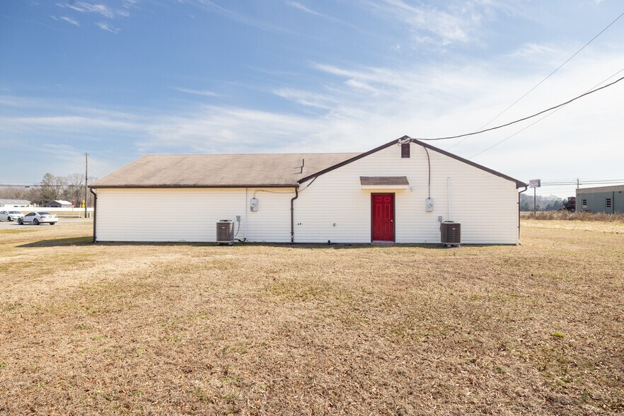 More Photos Of 7717 Richmond Tappahannock Hwy, Aylett Storefront Retail Office For Sale