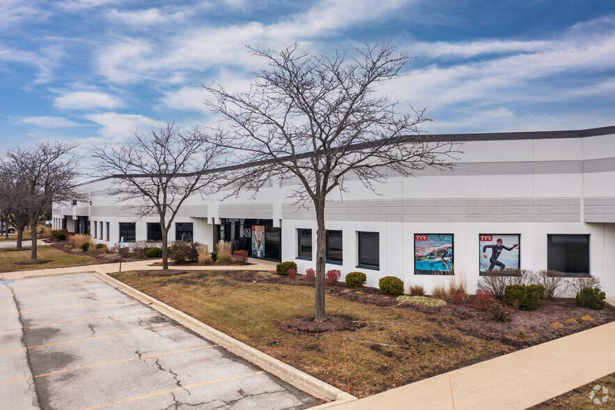 Primary Photo Of 3600 Thayer Ct, Aurora Warehouse For Lease