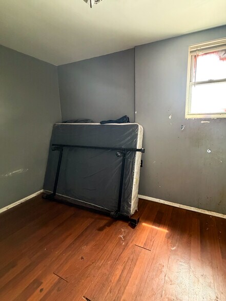 More Photos Of 3935 S Kedzie Ave, Chicago Storefront Retail Residential For Sale