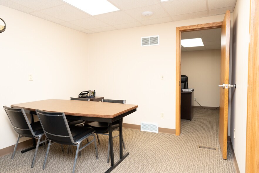 More Photos Of 1548 W Maumee St, Adrian Office For Sale