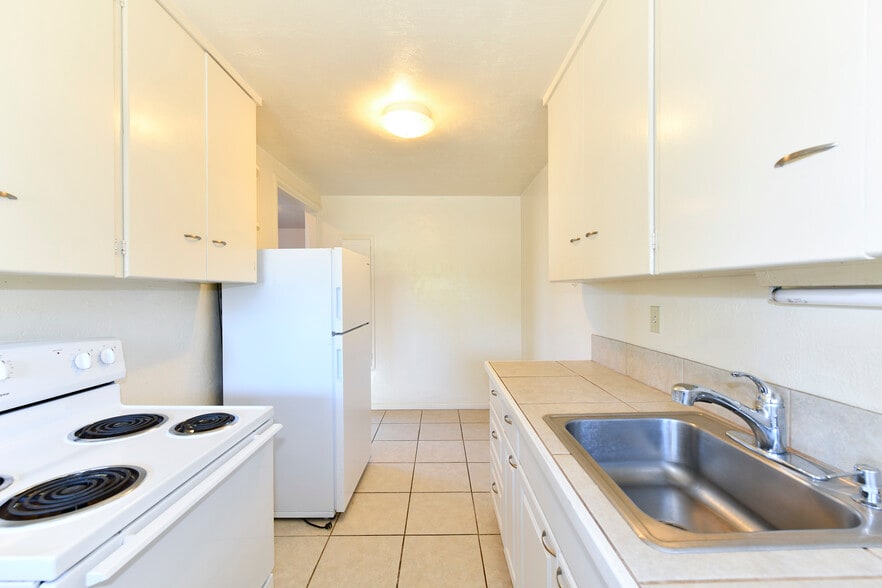 More Photos Of 1519 Main St, Napa Storefront Retail Residential For Sale