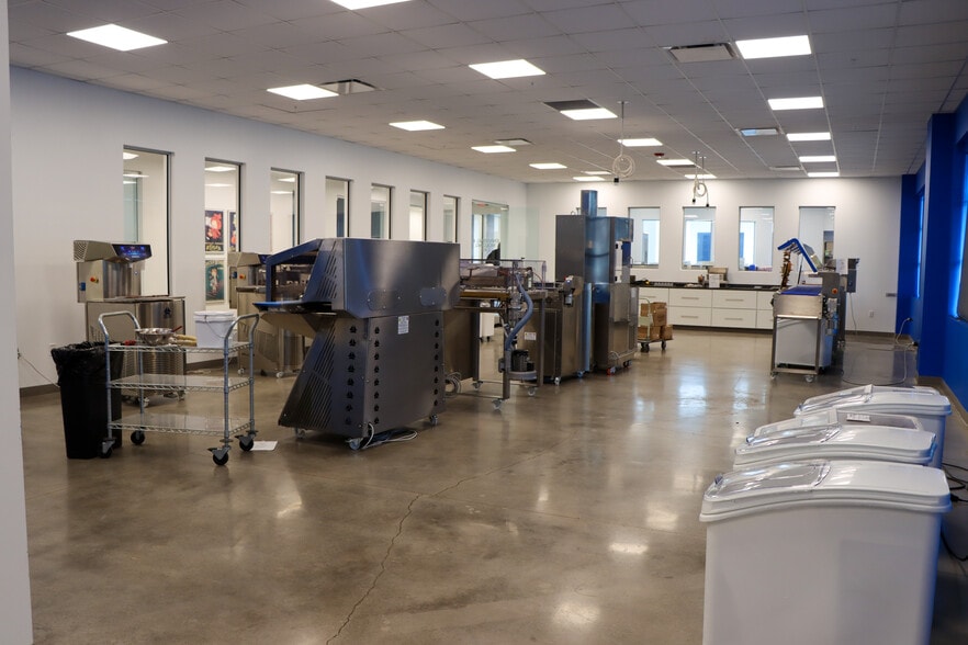 More Photos Of 85 River Rock Dr, Buffalo Office For Lease