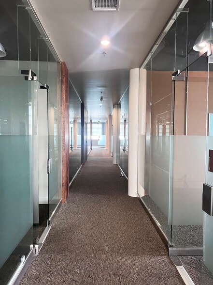 More Photos Of 2700 S Grand Ave, Los Angeles Warehouse For Sale