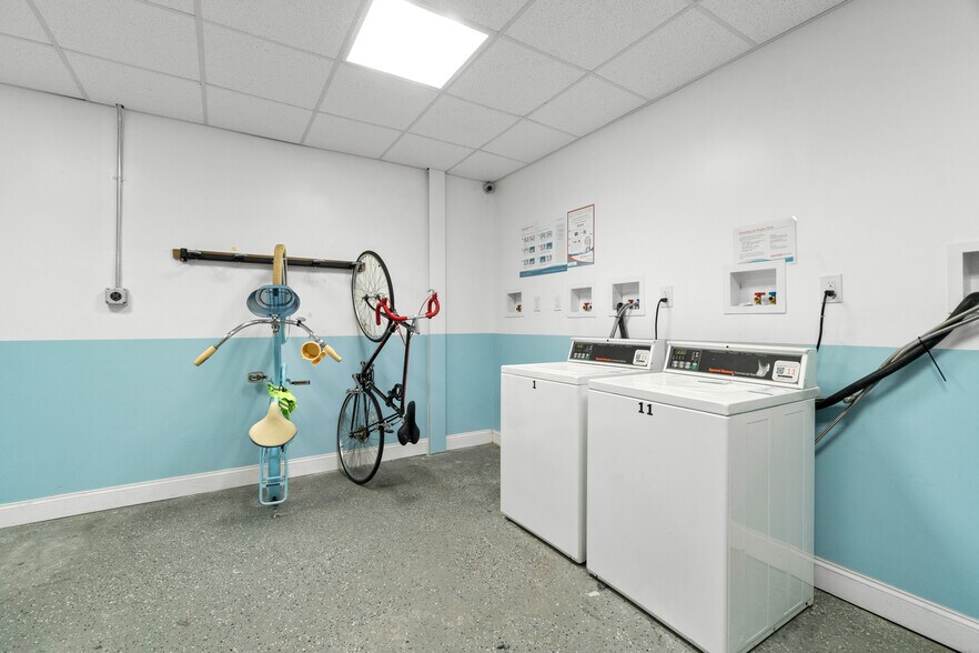 More Photos Of 575 Ellsworth St, Bridgeport Apartments For Sale