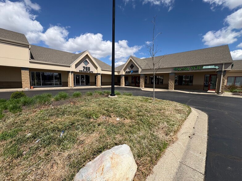 More Photos Of 500 Sagamore Pky W, West Lafayette Storefront Retail Office For Lease