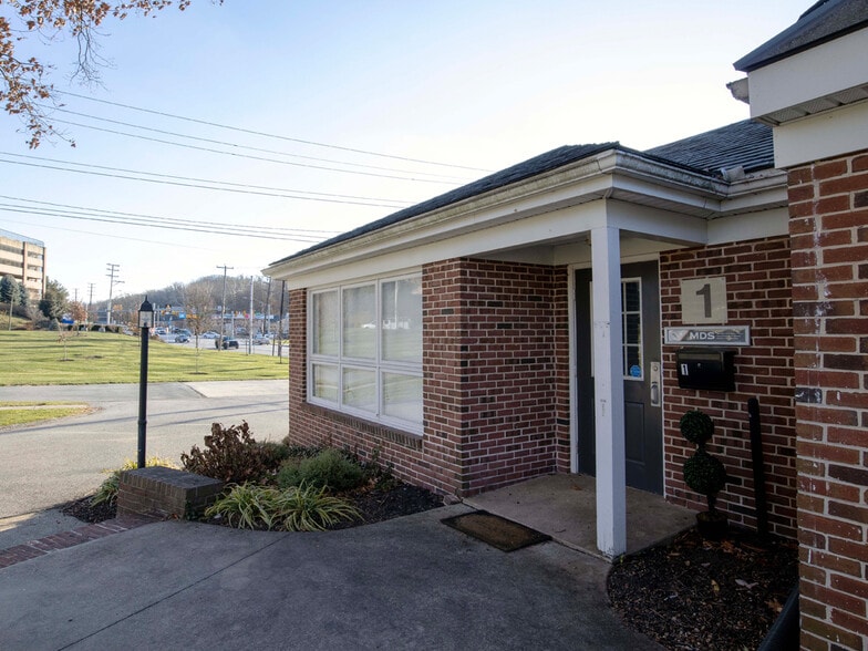 More Photos Of 1 Rathton Rd, York Medical For Lease