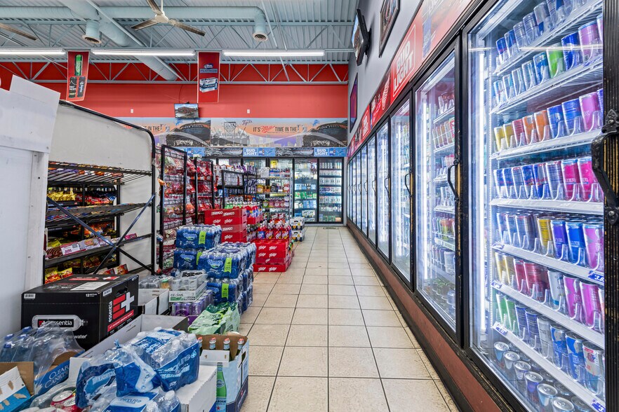 More Photos Of 7512 E 9 Mile Rd, Warren Convenience Store For Sale