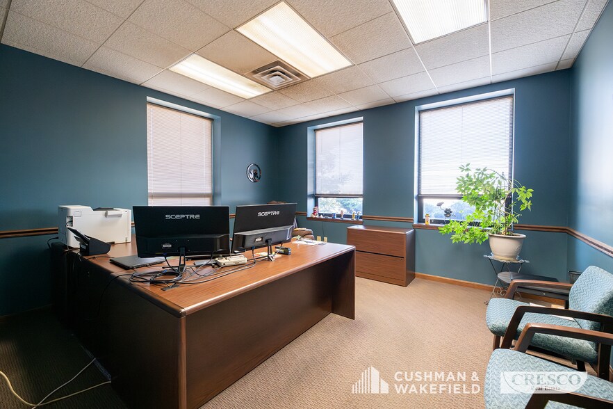 More Photos Of 422 Commerce Dr E, LaGrange Industrial For Sale