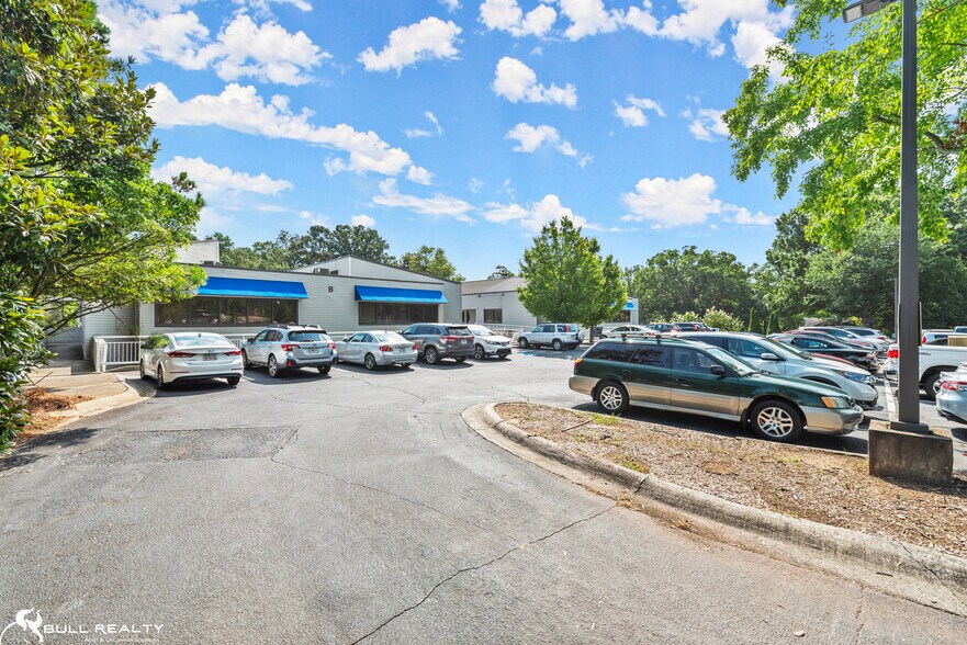 More Photos Of 6667 Vernon Woods Dr, Atlanta Medical For Lease