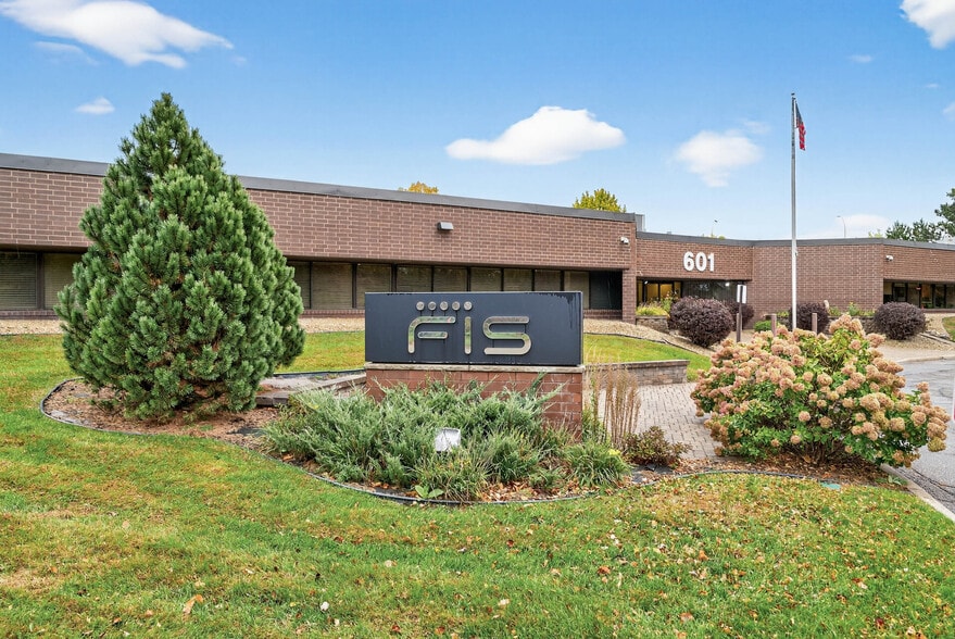 More Photos Of 601 2nd Ave S, Hopkins Office For Lease